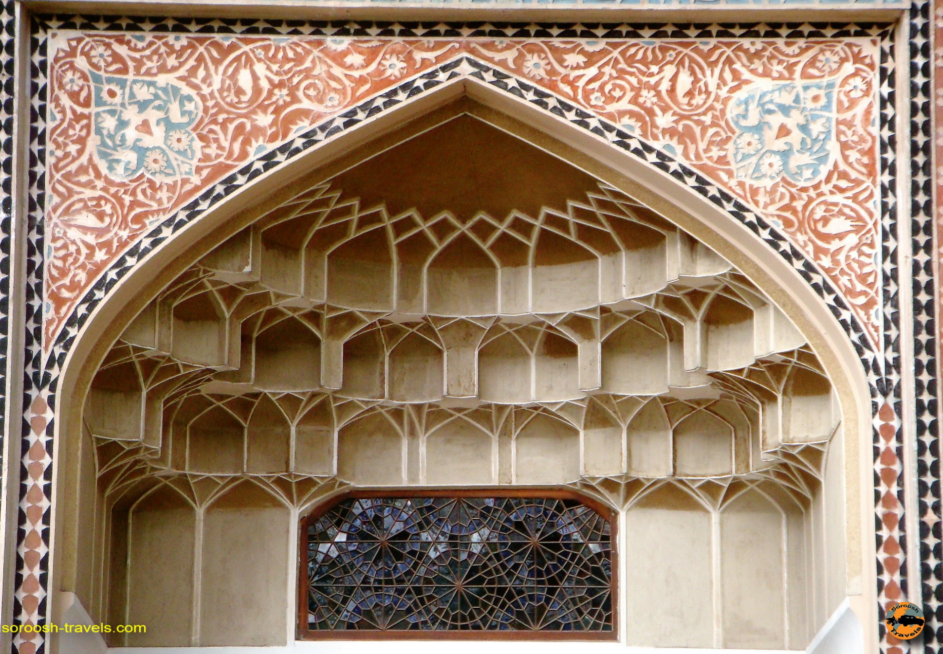 معماری صفویه در شهر شکی  - کشور آذربایجان - تابستان 1391
