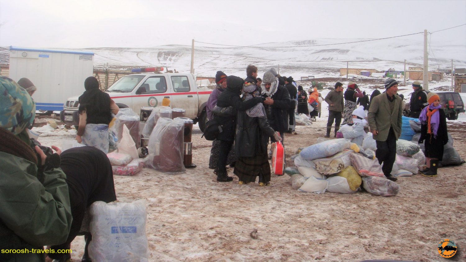 کمک های مردمی به زلزله زدگان - زمستان ۱۳۹۱