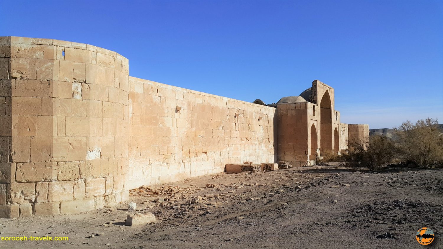 کاروانسرای قصر بهرام، کویر مرکزی ایران - زمستان ۱۳۹۶