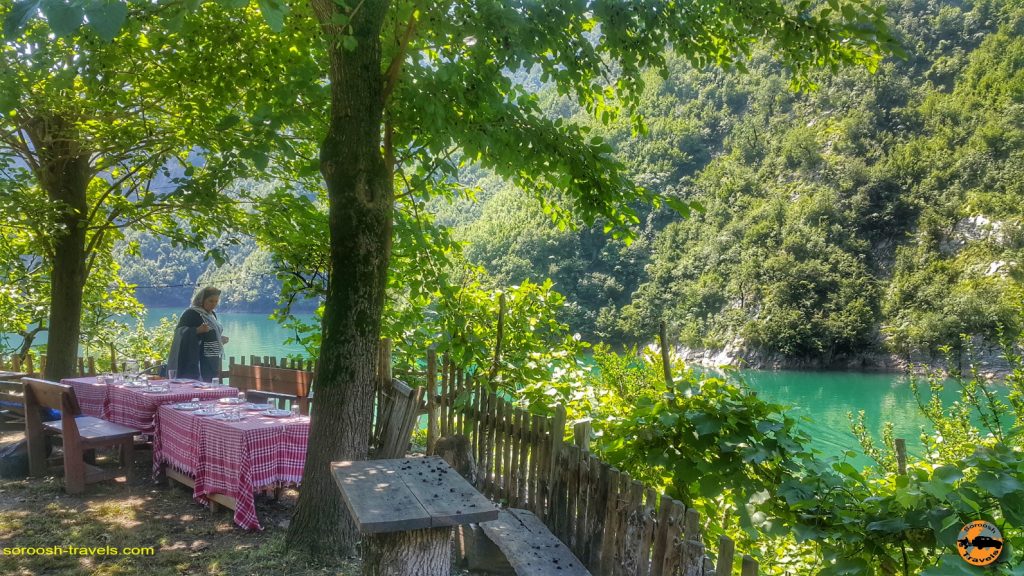 دریاچه کُمانی - کومانی - در کشور آلبانی