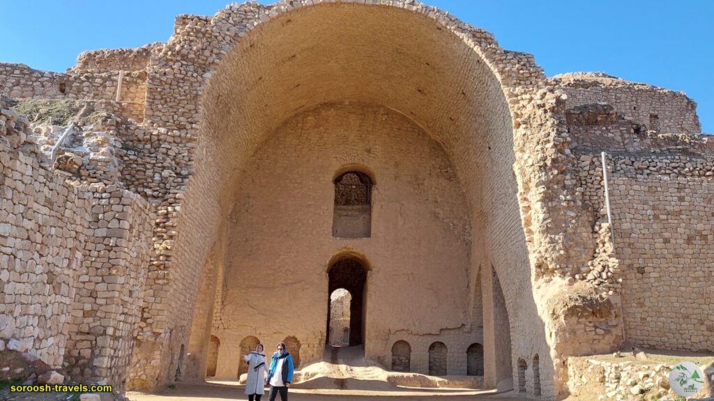 کاخ اردشیر در فیروزآباد - زمستان 1401 2023