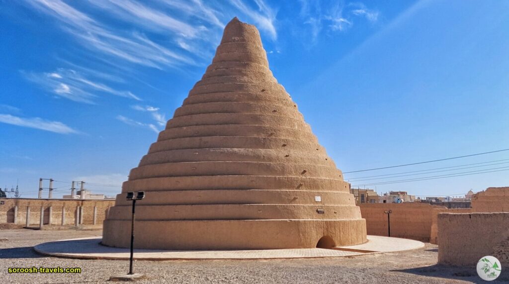 آب انبار، اطراف ورزنه - زمستان 1402 - 2024