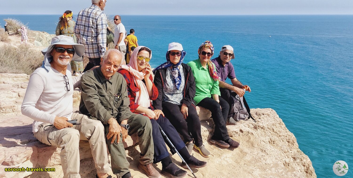 ساحل سرخ و رنگینکمانی هرمز