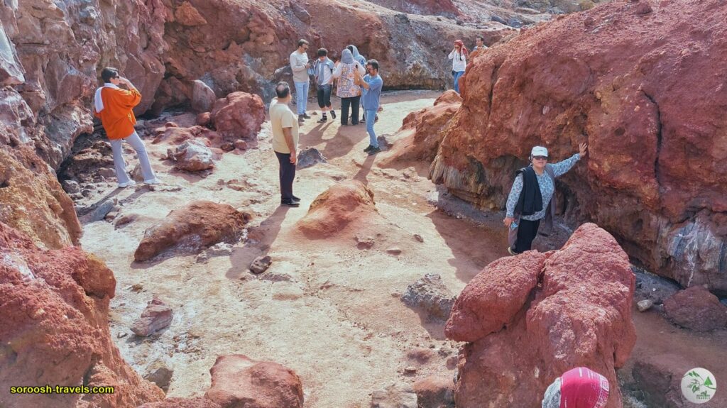 تنگه ها و آبرفتهای زیبا در جزیره هرمز - زمستان 1402 - 2024