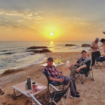 کمپ در سواحل خلیج فارس - زمستان 1402 - 2024